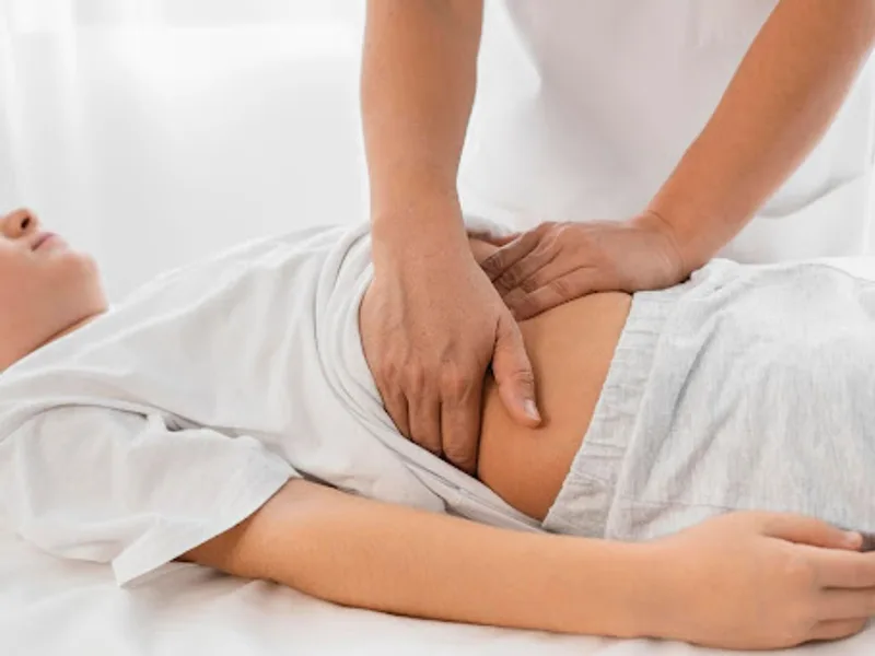Full Circle Health treating digestive health in Chesterfield