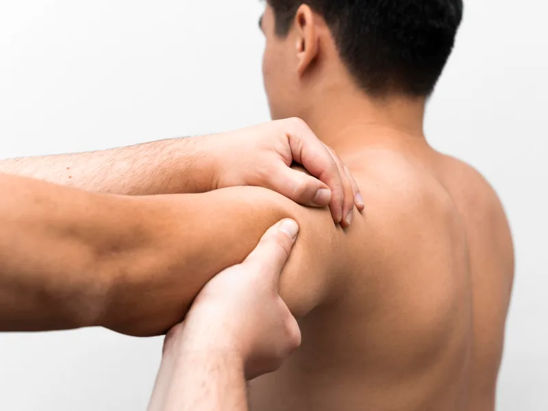 How Full Circle Health treats rotator cuff injury in Chesterfield
