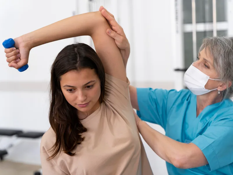 Full Circle Health treating rotator cuff injury in Chesterfield